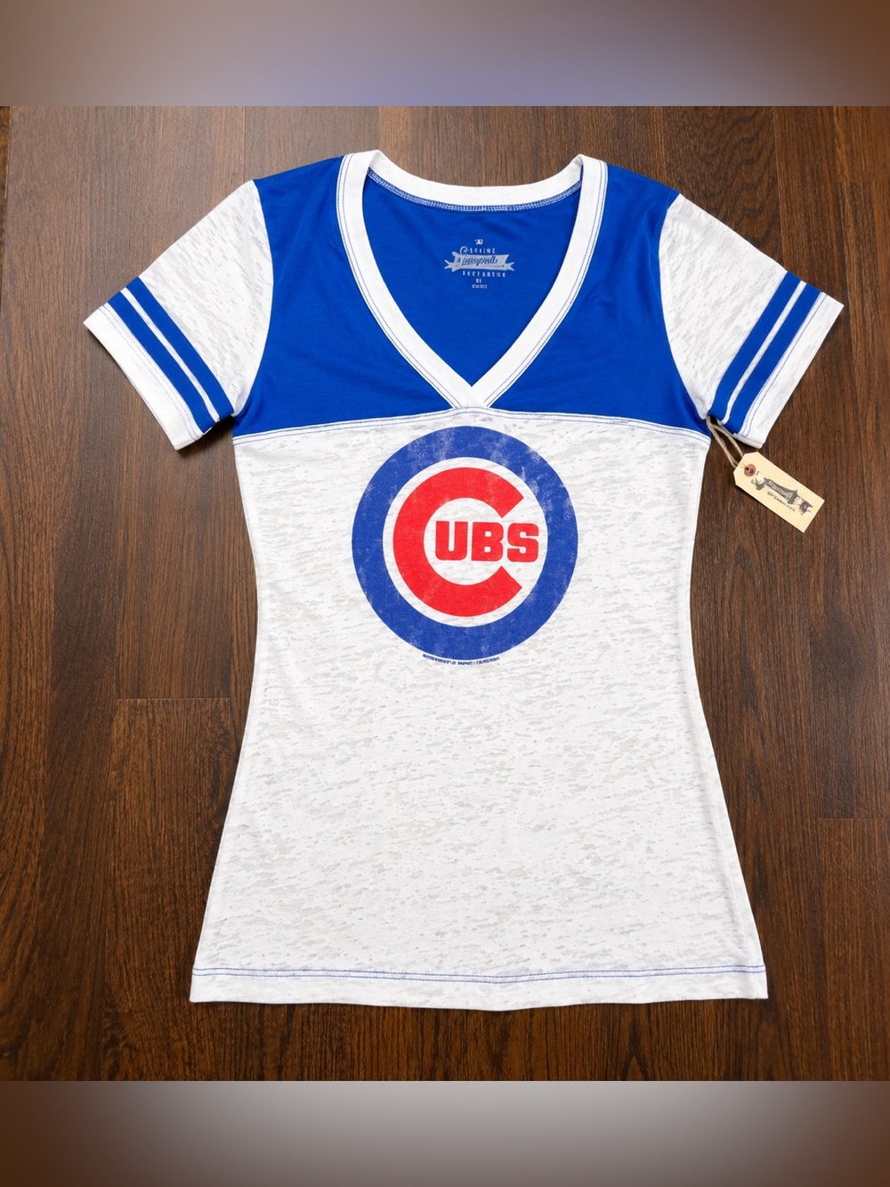 Chicago Cubs Women’s Burnout V-Neck Tee NWT Size Large MLB Baseball